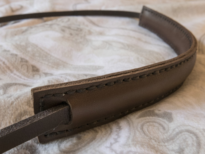 Luscious in Leather – Review of DeadCameras wrist, neck and shoulder straps