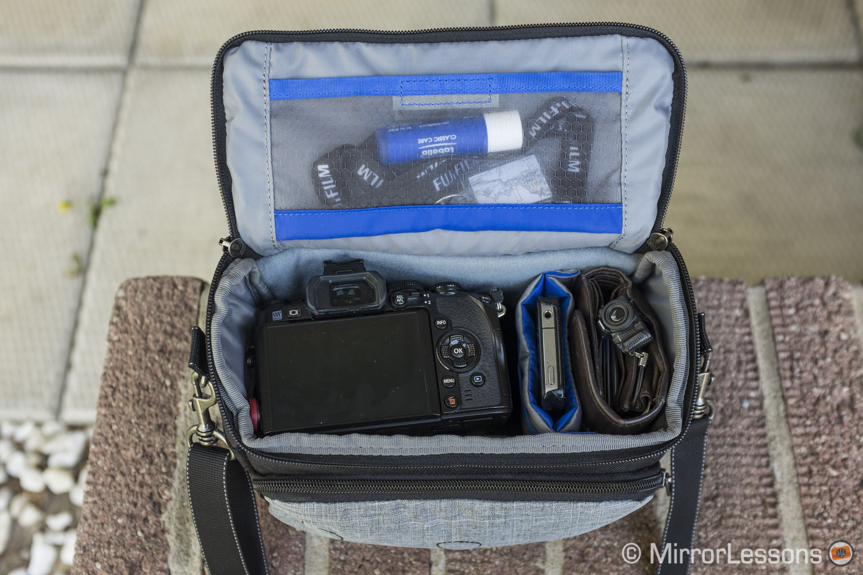 Think Tank Mirrorless Mover 5 Camera Bag (Pewter)